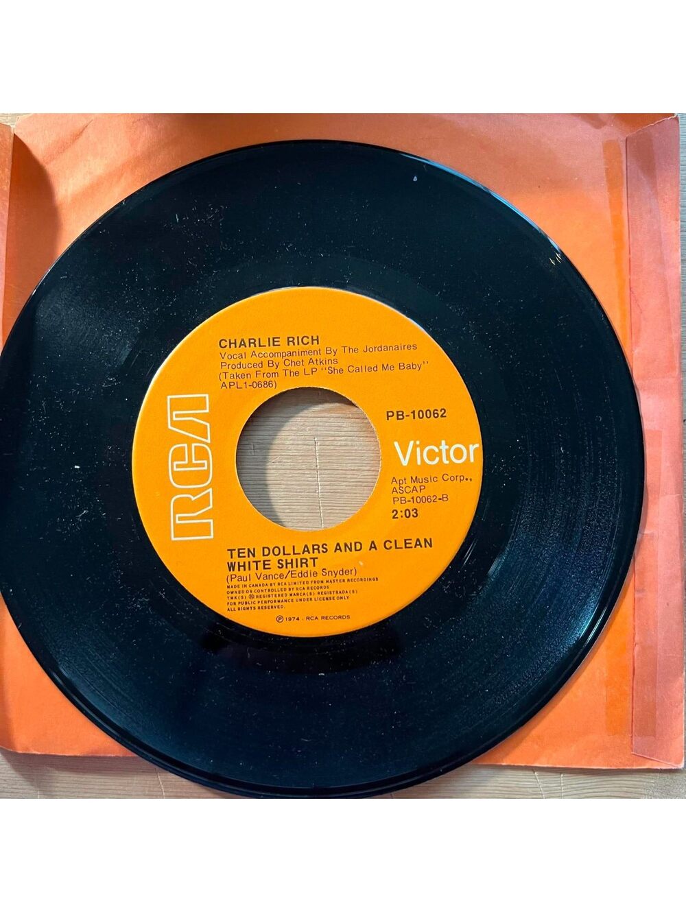 Charlie Rich-Ten Dollars and a Clean White Shirt/She calledme Baby 45rpm VG+ R08